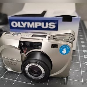 Olympus Stylus  Zoom 140 35mm-MINT CONDITION